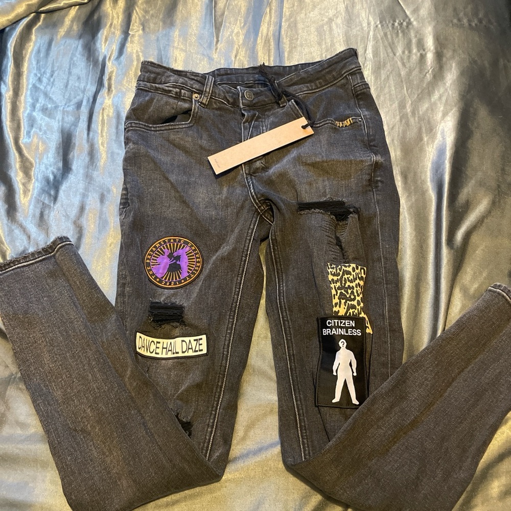 Stylish Gray mens Jeans with Patches